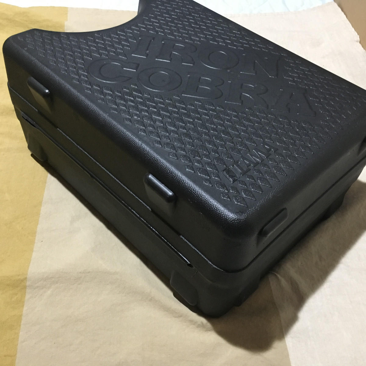 TAMA (タマ) / 【ジャンク】TAMA Iron Cobra 樹脂製ペダルケース ヒンジ部裂けアリ