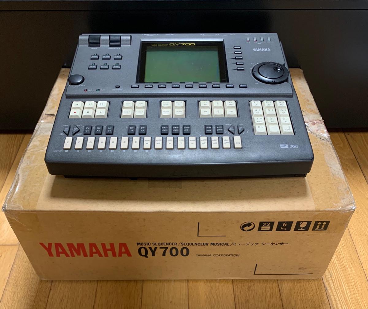 YAMAHA / QY700