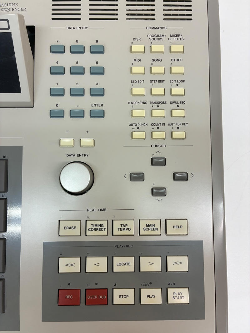 AKAI (アカイ) / MPC3000 サンプラー/シーケンサー E088
