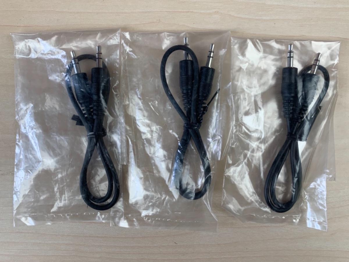 3本セット! / 3.5mmケーブル 40cm S0056
