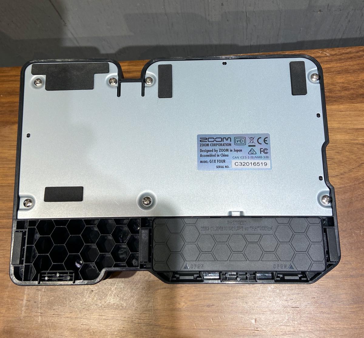 ZOOM / ZOOM / G1X FOUR