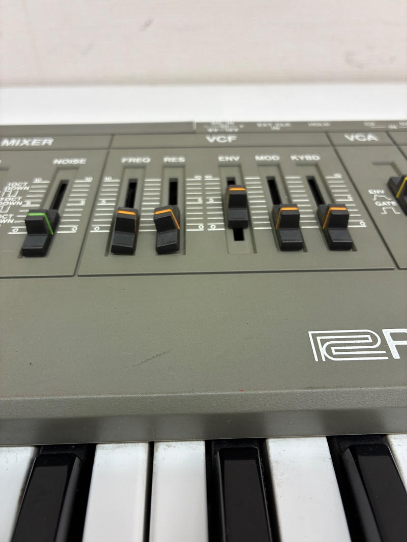 ROLAND (ローランド) / SH-101 アナログシンセサイザー E175