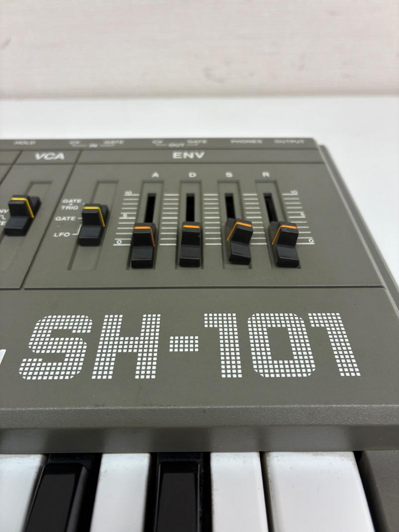 ROLAND (ローランド) / SH-101 アナログシンセサイザー E175