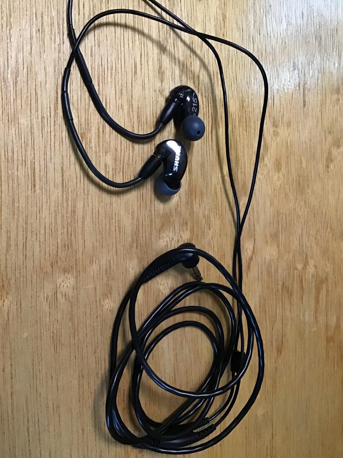 SHURE (シュアー) / SE215-K-A ブラック