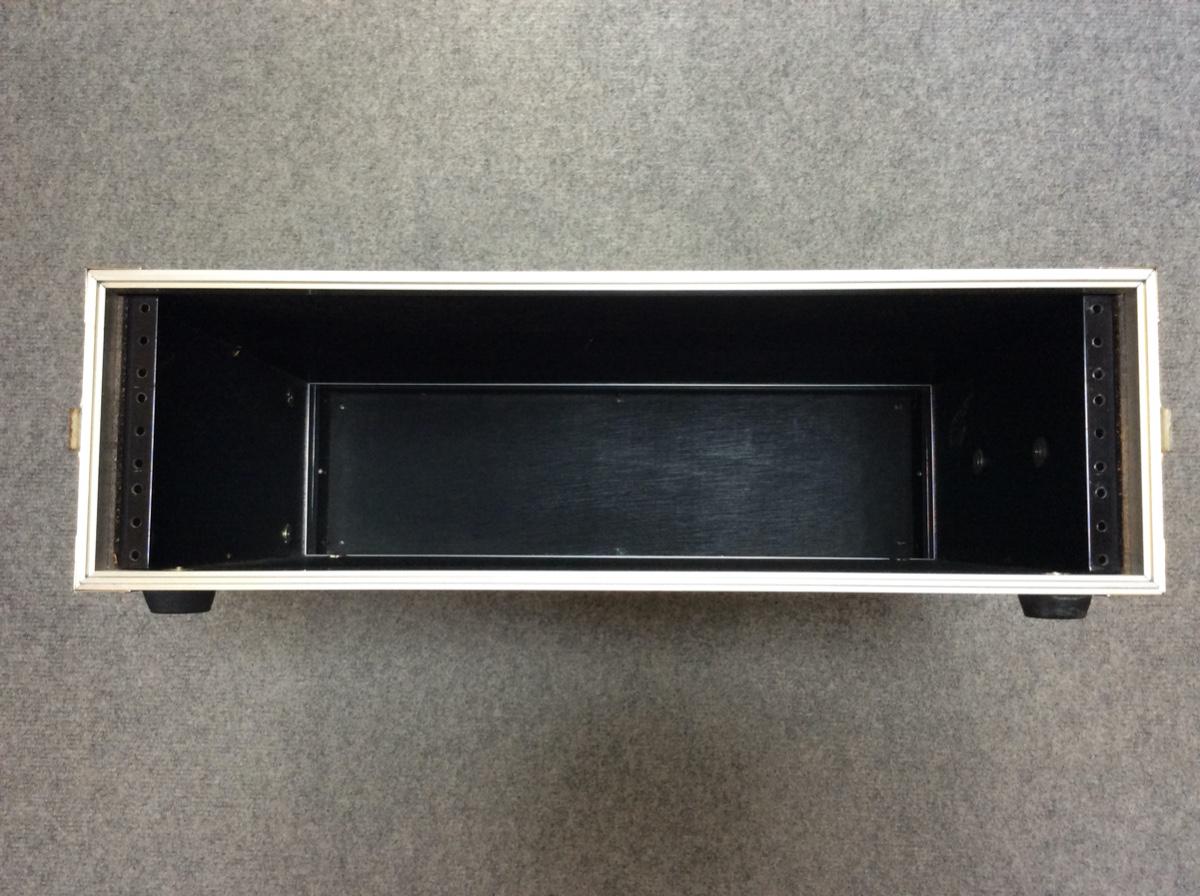 不明 / 3U 3Uラックケース