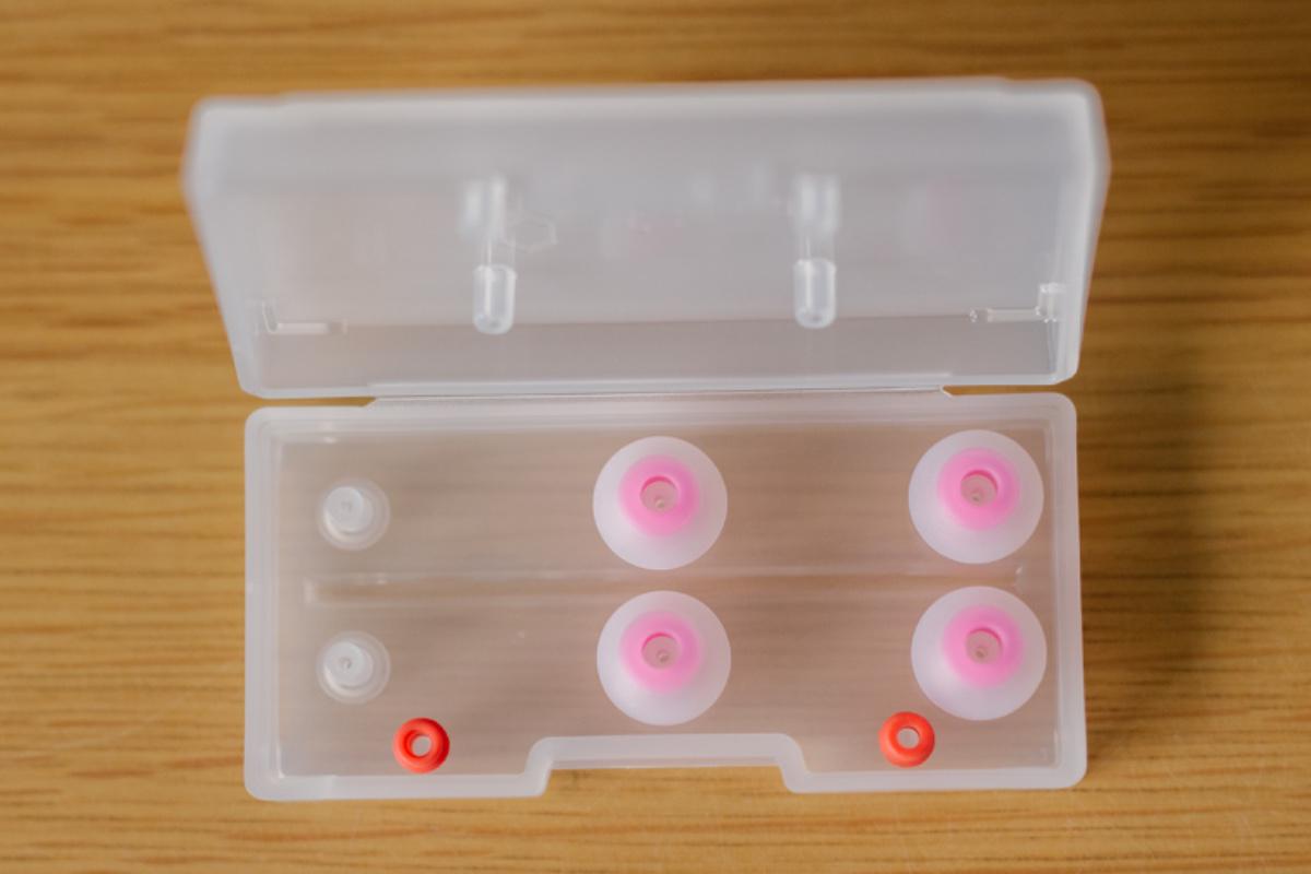 SHURE / AONIC4 SE42HYBK+UNI-A ブラック 高遮音性イヤホン