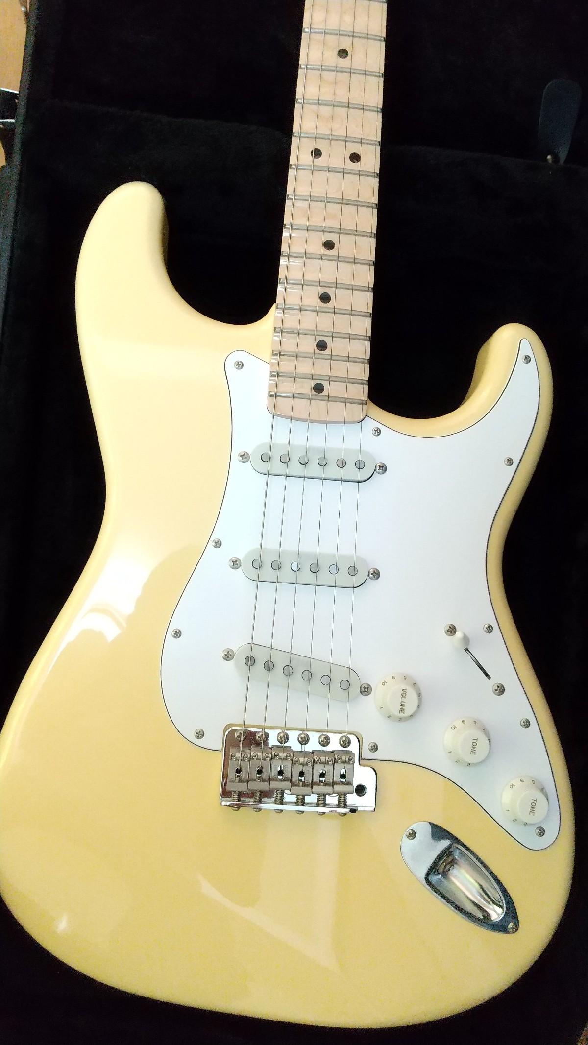 FENDER (フェンダー) / Yngwie Malmsteen Stratocaster Yellow White