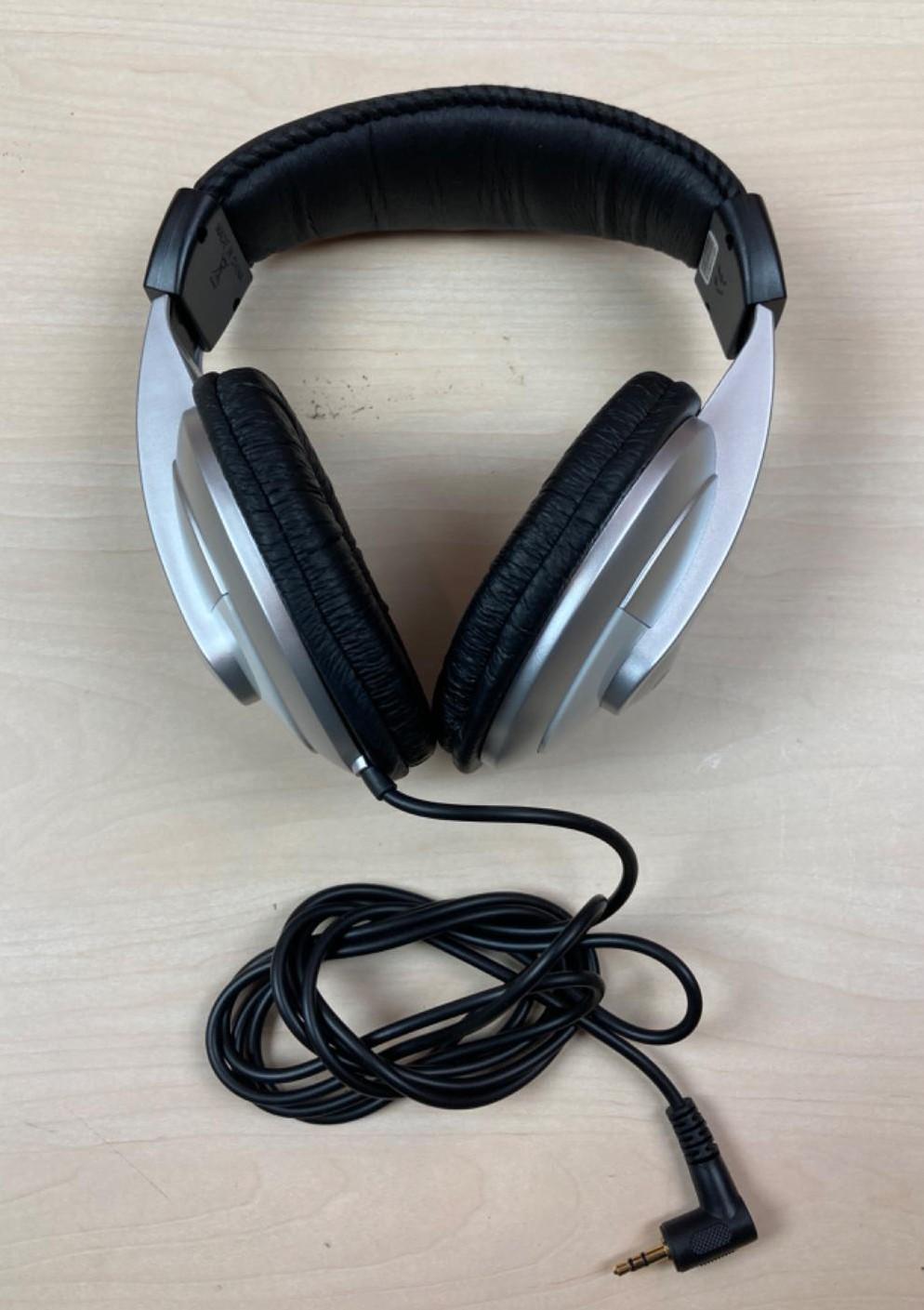 BEHRINGER (ベリンガー) / HPM1000 密閉型ヘッドホン D0389