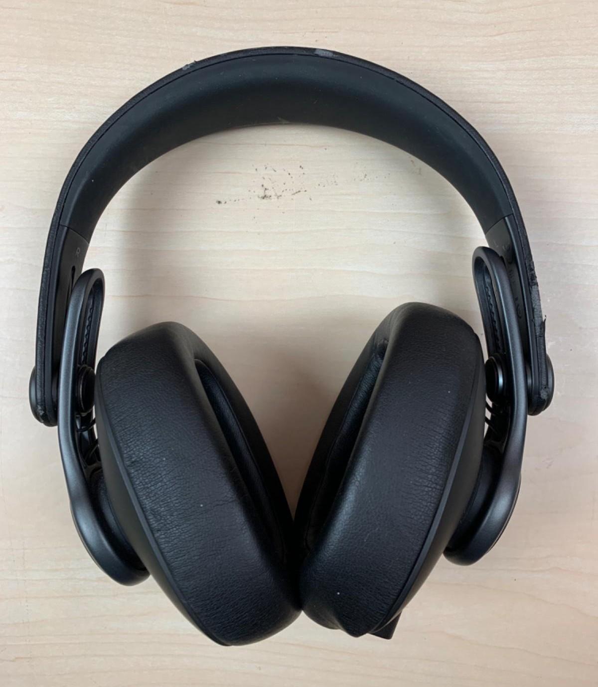 AKG (アーカーゲー) / K371 密閉型モニターヘッドホン D0393