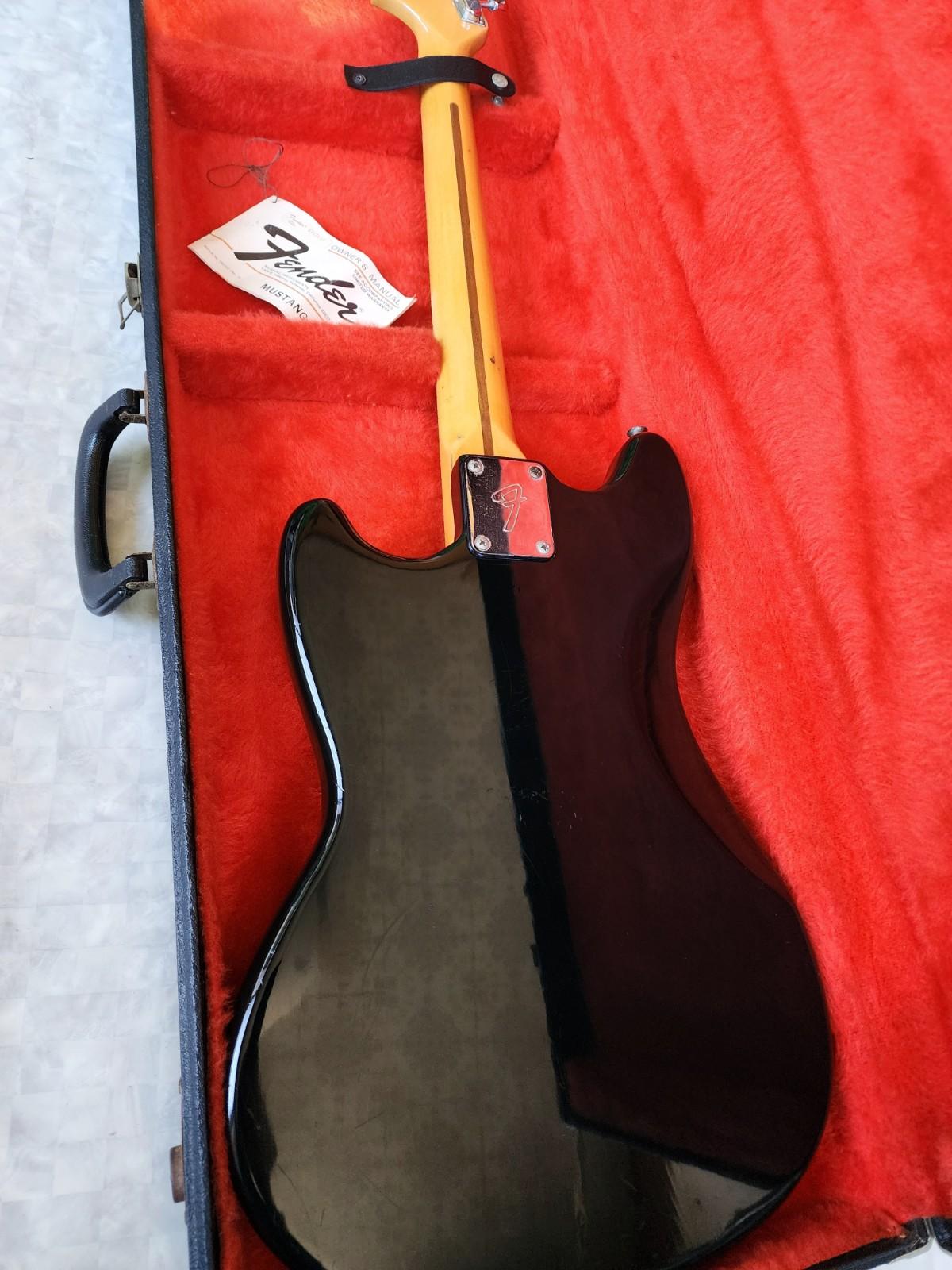Fender USA / Fender USA Mustang ヴィンテージ 黒色 1970年代 フェンダー ムスタング 純正ケース付き