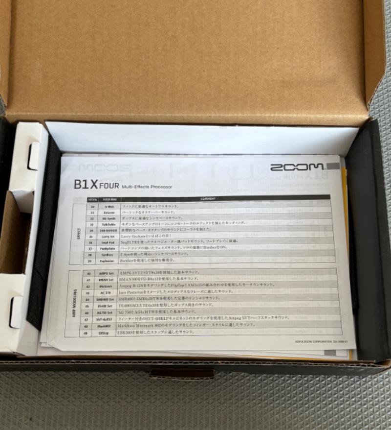 ZOOM (ズーム) / B1X FOUR ベース用マルチエフェクター