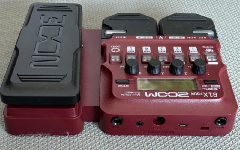 ZOOM (ズーム) / B1X FOUR ベース用マルチエフェクター