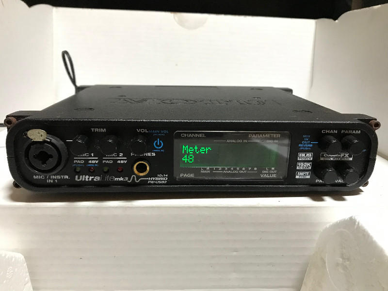 UltraLite mk3 Hybrid FireWire & USB2 オーディオインターフェイス 
