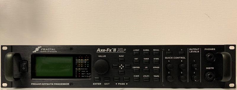 Fractal Audio Systems (フラクタルオーディオシステムズ) / Fractal Audio Axe Fx2 XL+ 美品 Axe FxⅡ