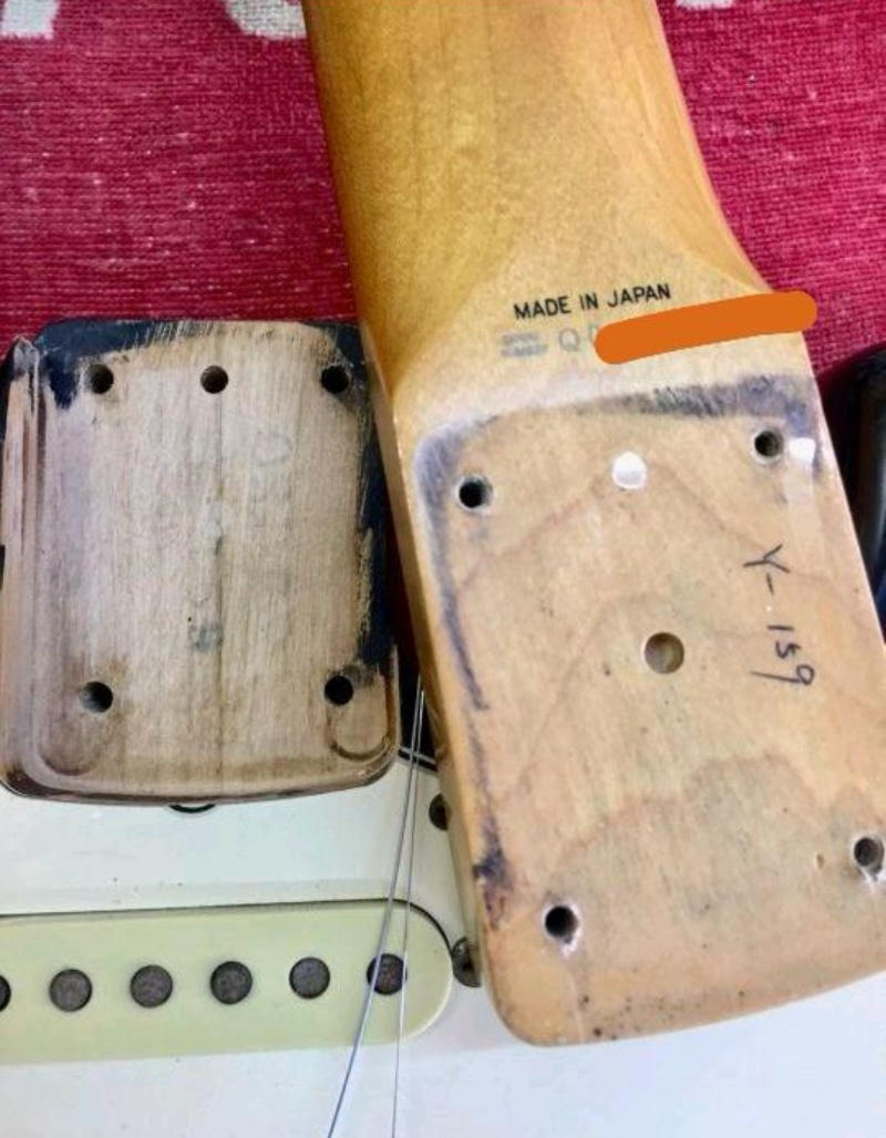 FENDER (フェンダー) / Japan CUSTOM EDITION ハカランダ指板 オールラッカーボディ