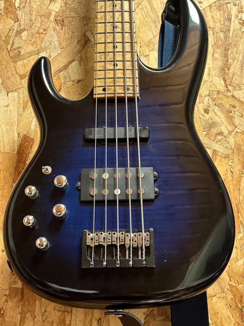 carvin ひきしめ レフティベース
