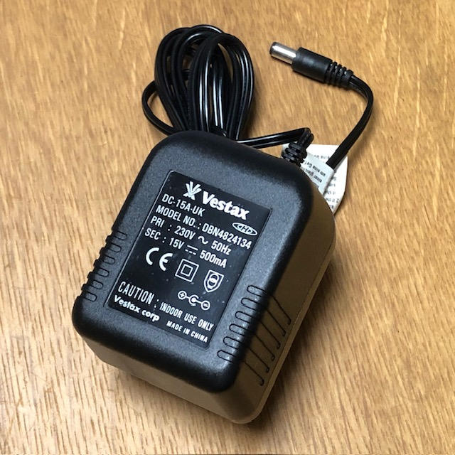 VESTAX (ベスタクス) / 専用電源アダプターDC-15UK 230V 500mA 極性センター+