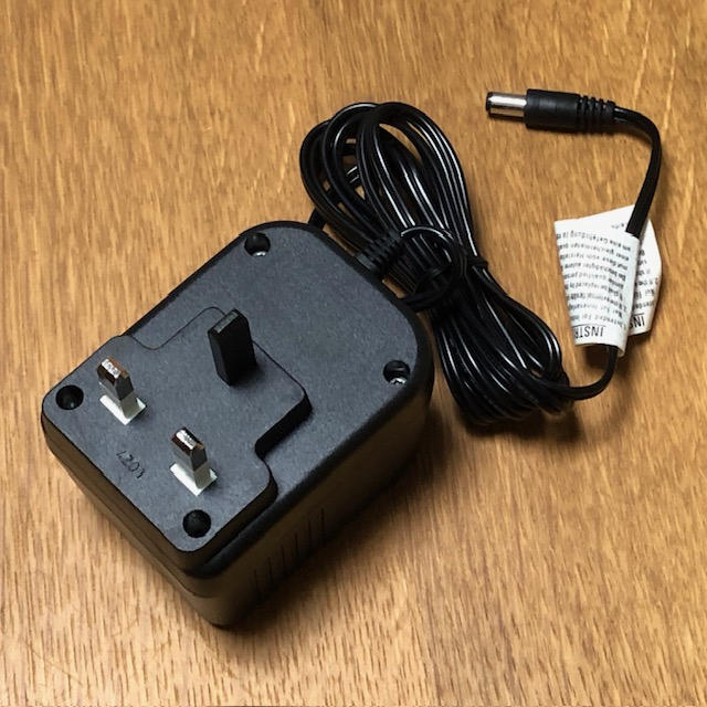 VESTAX (ベスタクス) / 専用電源アダプターDC-15UK 230V 500mA 極性センター+