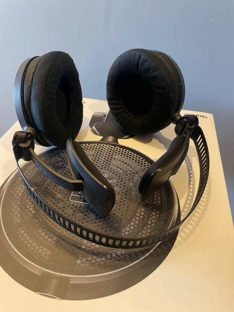 audio technica (オーディオテクニカ) / ATH-R70x モニターヘッドホン