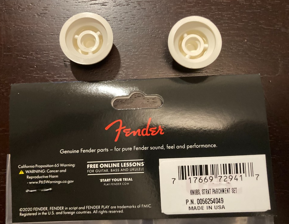 FENDER (フェンダー) / Stratocaster Knobs Parchment (※2個)