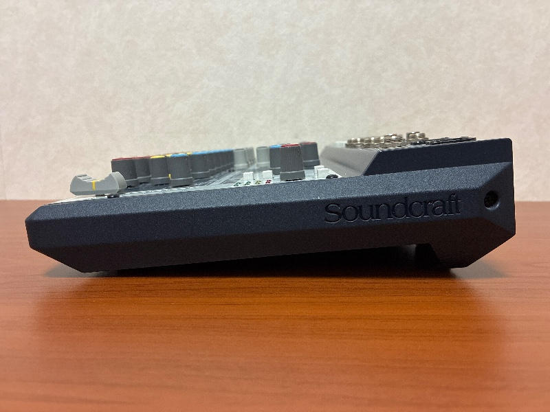 Soundcraft (サウンドクラフト) / Notepad-12FX アナログミキサー 12ch E0012