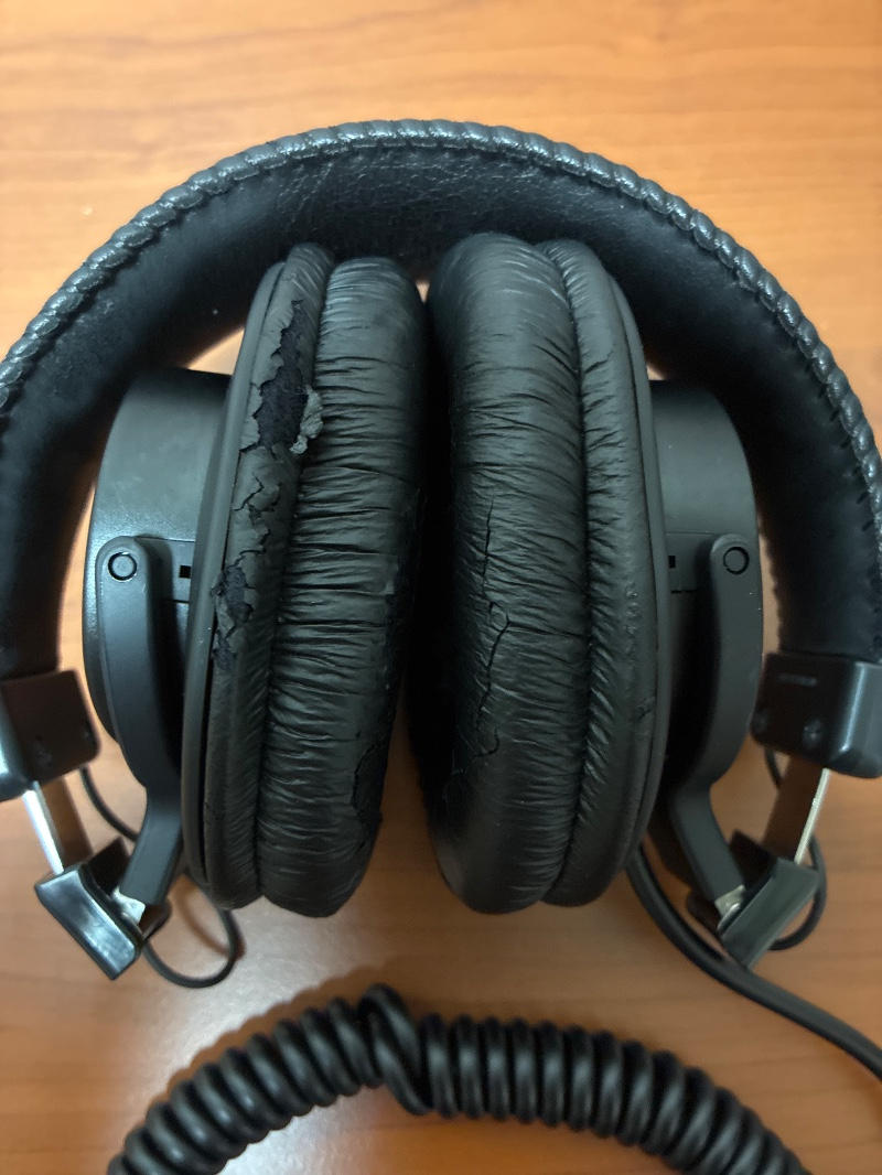 SONY (ソニー) / MDR-V6 モニターヘッドホン E0044