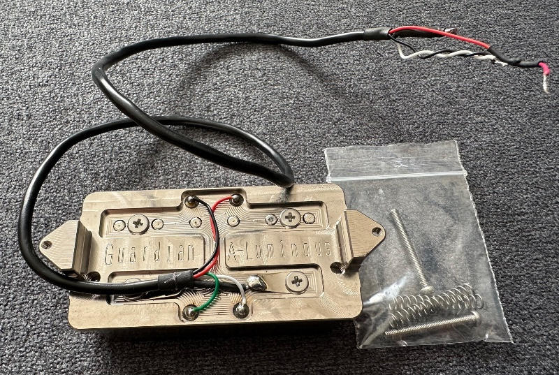 Guardian Pickups / 貴重 A-Luminous G-Space セット