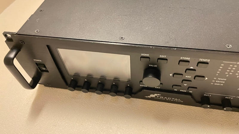 Fractal Audio Systems (フラクタルオーディオシステムズ) / Axe-Fx III