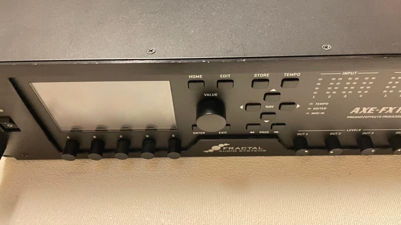 Fractal Audio Systems (フラクタルオーディオシステムズ) / Axe-Fx III