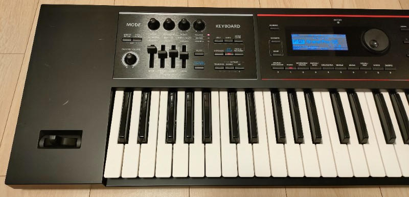 ROLAND (ローランド) / Roland JUNO-DS61synthesizer