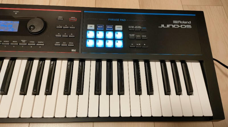 ROLAND (ローランド) / Roland JUNO-DS61synthesizer