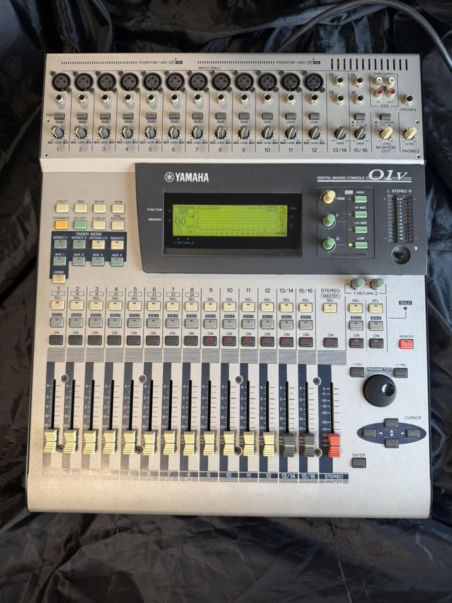 YAMAHA (ヤマハ) / 01V デジタルミキサー