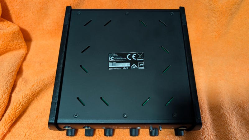 IK MULTIMEDIA (アイケーマルチメディア) / AXE I/O Solo オーディオインターフェイス