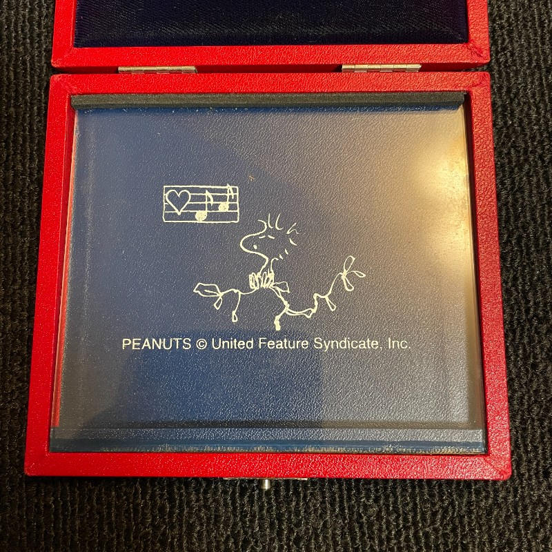 SNOOPY WITH MUSIC (スヌーピーウィズミュージック) / リードケース バリトンサックス 赤 美品 BARITONE SAX RED