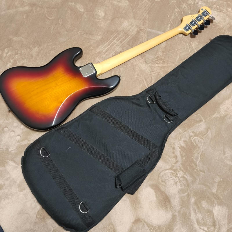 FENDER (フェンダー) / Fender BADASS 極薄 ラッカー 塗装 USA Highway One Jazz Bass 1 ジャズベース