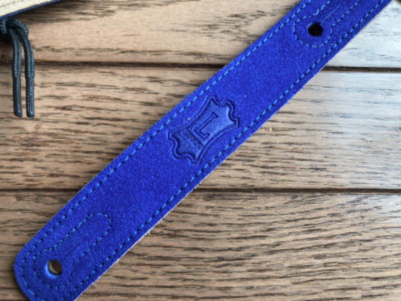 LEVY'S ( レヴィース ) / LEVY'S スエード/コンチョ/ビーズ ギター ストラップ CANADA made//キーホルダー付