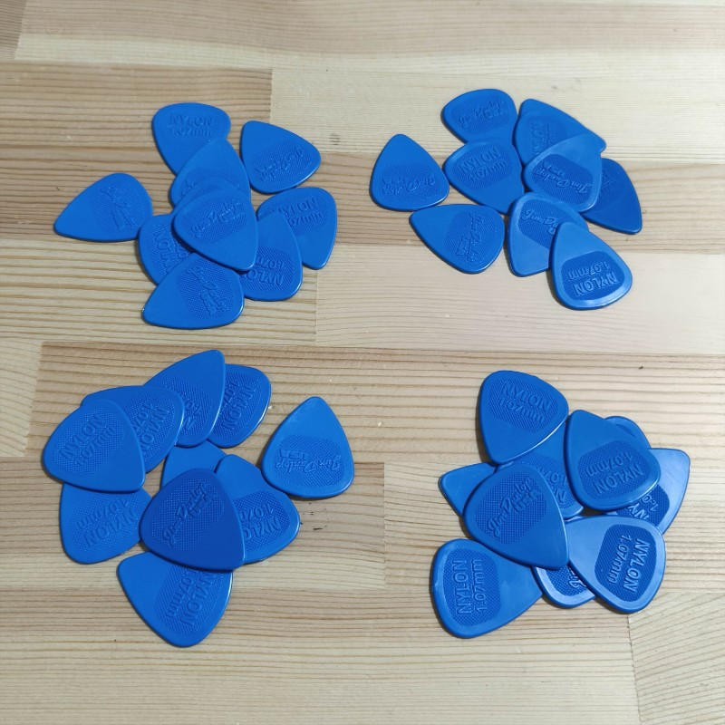 JIM DUNLOP (ジムダンロップ) / 40枚 お得 JIM DUNLOP 443R NYLON STD 1.07 mm ピック ナイロン Standard