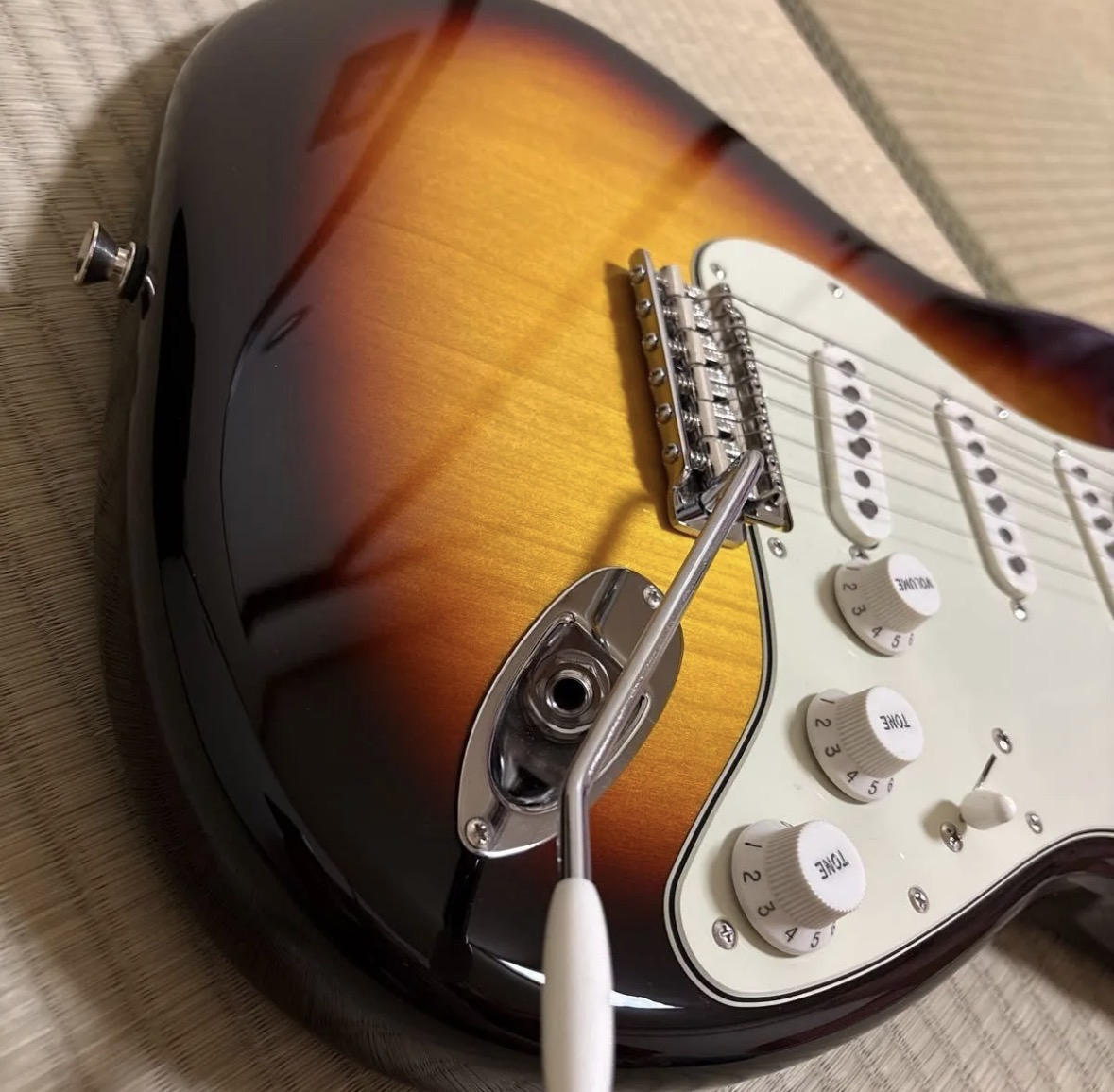 FENDER (フェンダー) / Made in Japan Traditional 60s Stratocaster 3-Color Sunburst