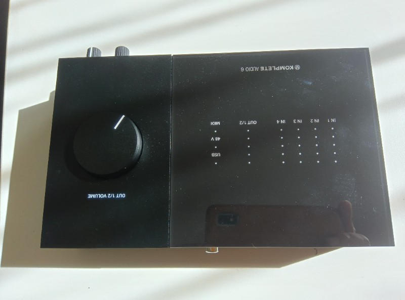 Native Instruments (ネイティブインストゥルメンツ) / Complete Audio 6 mk2