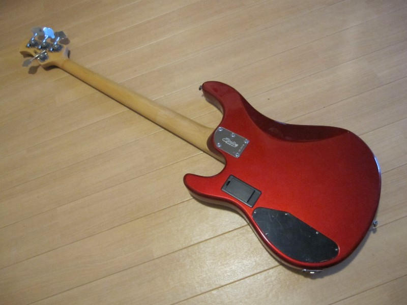 STERLING (スターリン) / SterlingBy MUSICMAN SB14