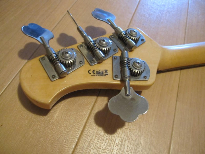 STERLING (スターリン) / SterlingBy MUSICMAN SB14