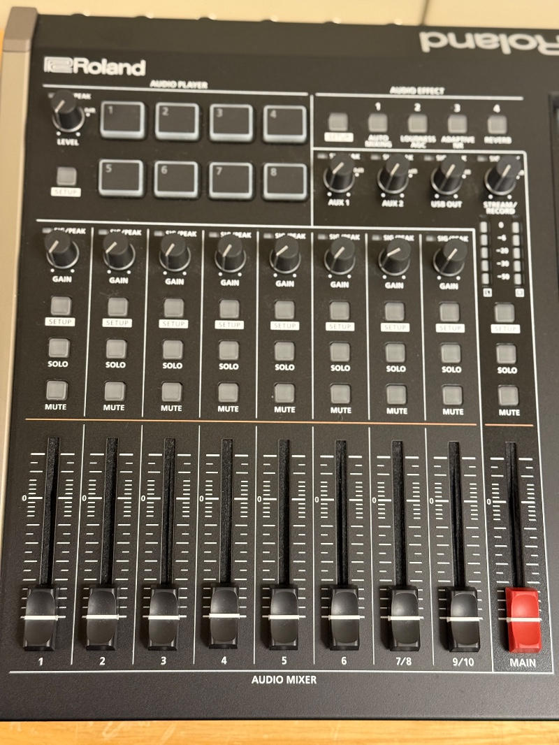 ROLAND (ローランド) / VR-120HD DIRECT STREAMING AV MIXER