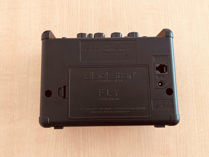 BLACKSTAR (ブラックスター) / (新品開封済み)BLACKSTAR FLY HIGH GAIN小型ギターアンプ