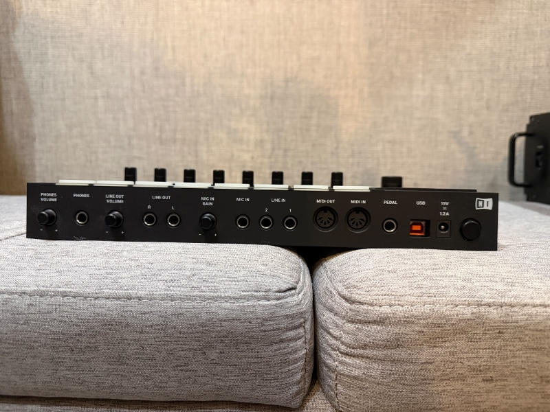 Native Instruments (ネイティブインストゥルメンツ) / MASCHINE MK3