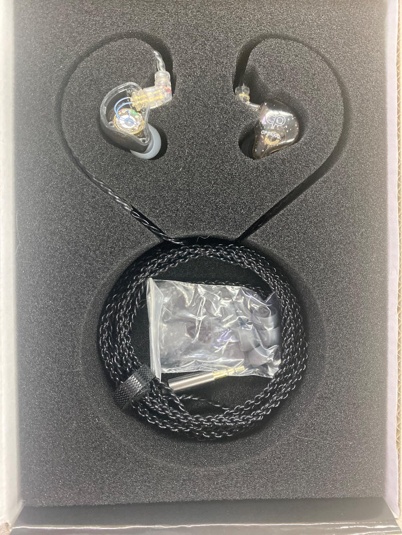 CLASSIC PRO (クラシックプロ) / CPE4000 高音質カナル型イヤホン D1600