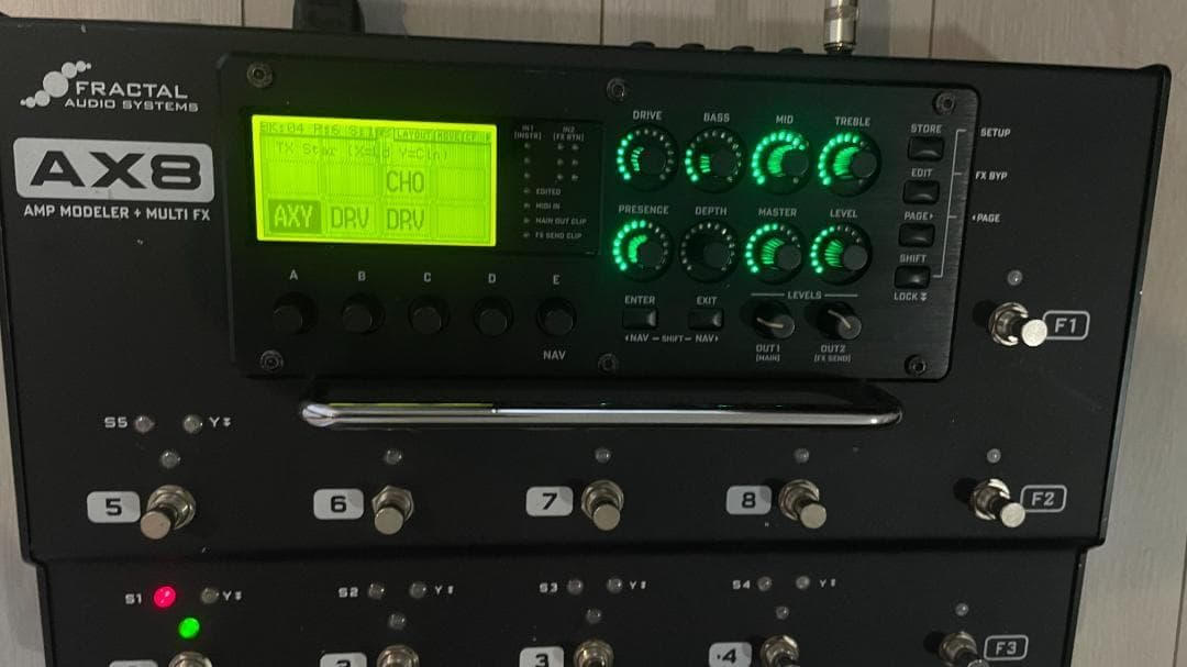 Fractal Audio Systems (フラクタルオーディオシステムズ) / AX8