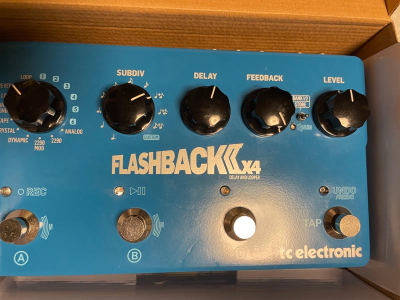 TC ELECTRONIC (ティーシーエレクトロニック) / FLASHBACK 2 X4