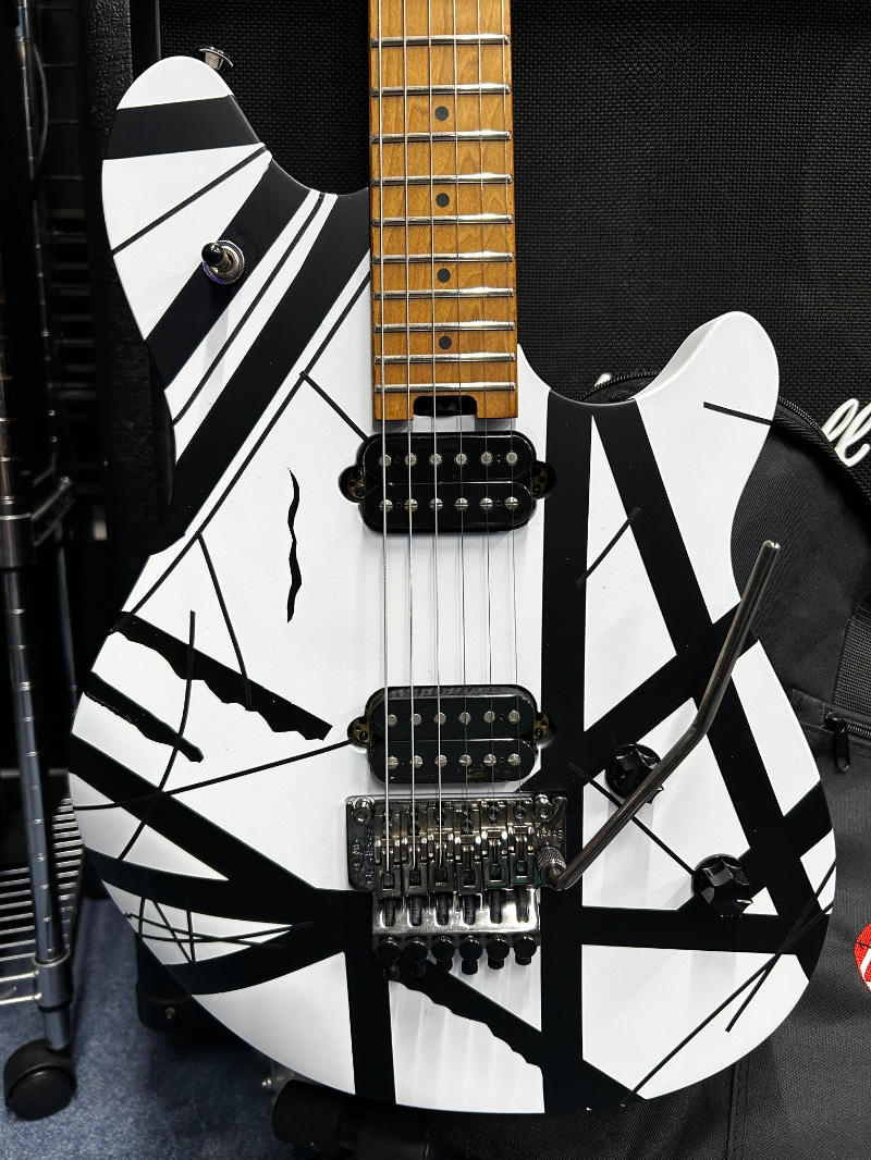 EVH (イーブイエイチ) / EVH wolfgang STD.ベースに白黒フランケン!van halen. エディ