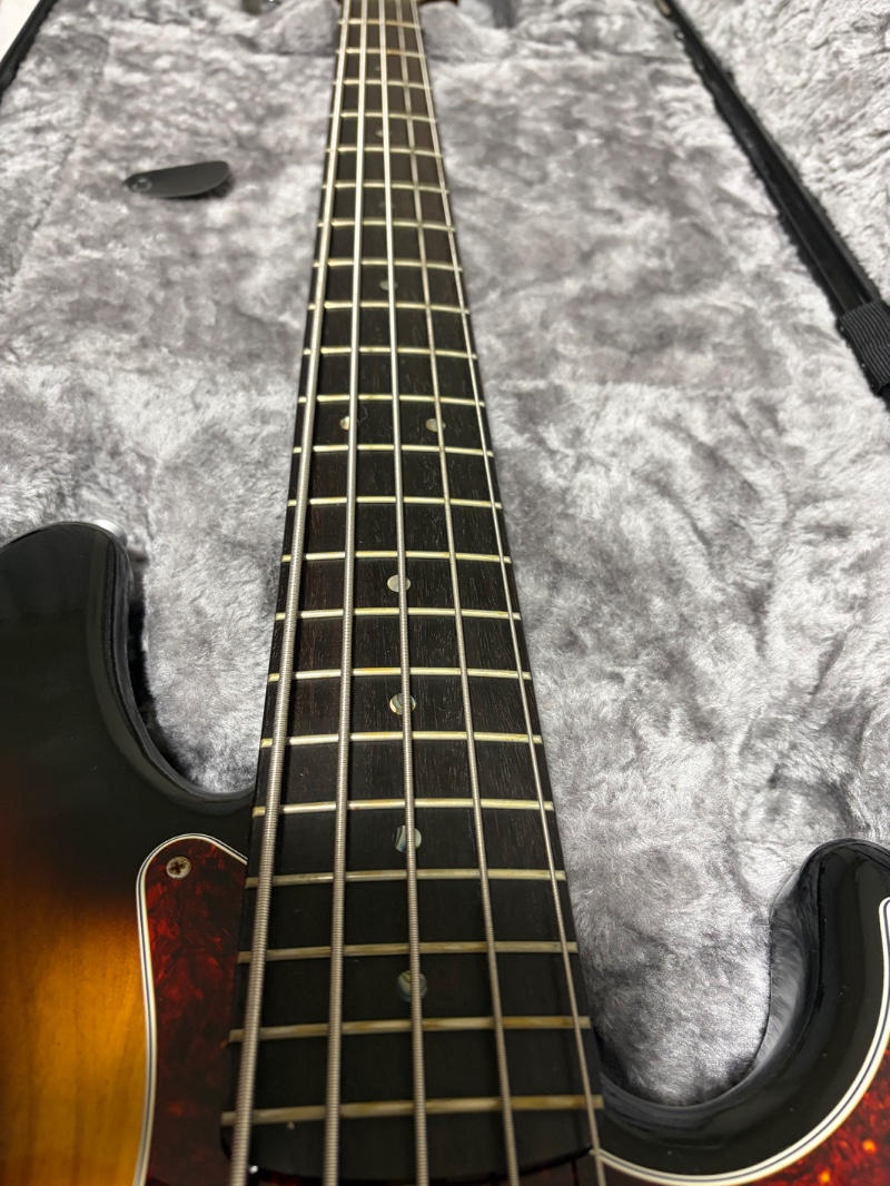 FENDER (フェンダー) / Fender Limited Deluxe Jazz Bass V Kazuki Arai Edition 2021