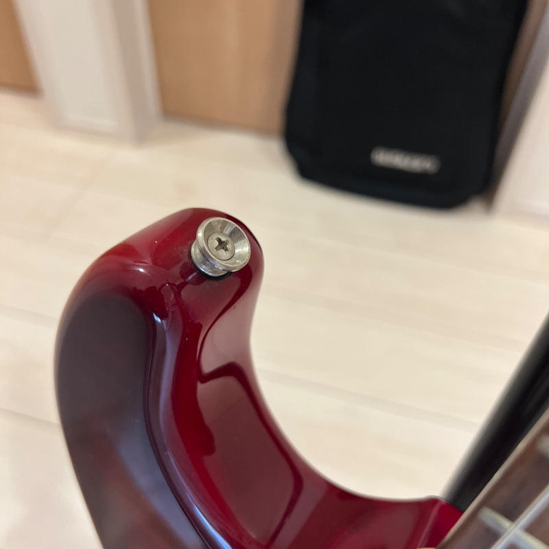 BUSKER’S / 《美品》BUSKER'S エレキギター BST-2H 赤 キルトメイプル アーム付 ストラトキャスター 島村楽器